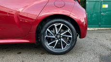 Toyota Yaris 1.5 Hybrid Design 5dr CVT Hybrid Hatchback